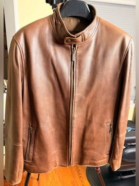 GORGEOUS DANIER GENUINE LEATHER COAT!!!